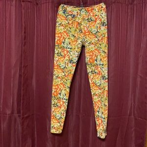 LuLaroe leggings. one size.